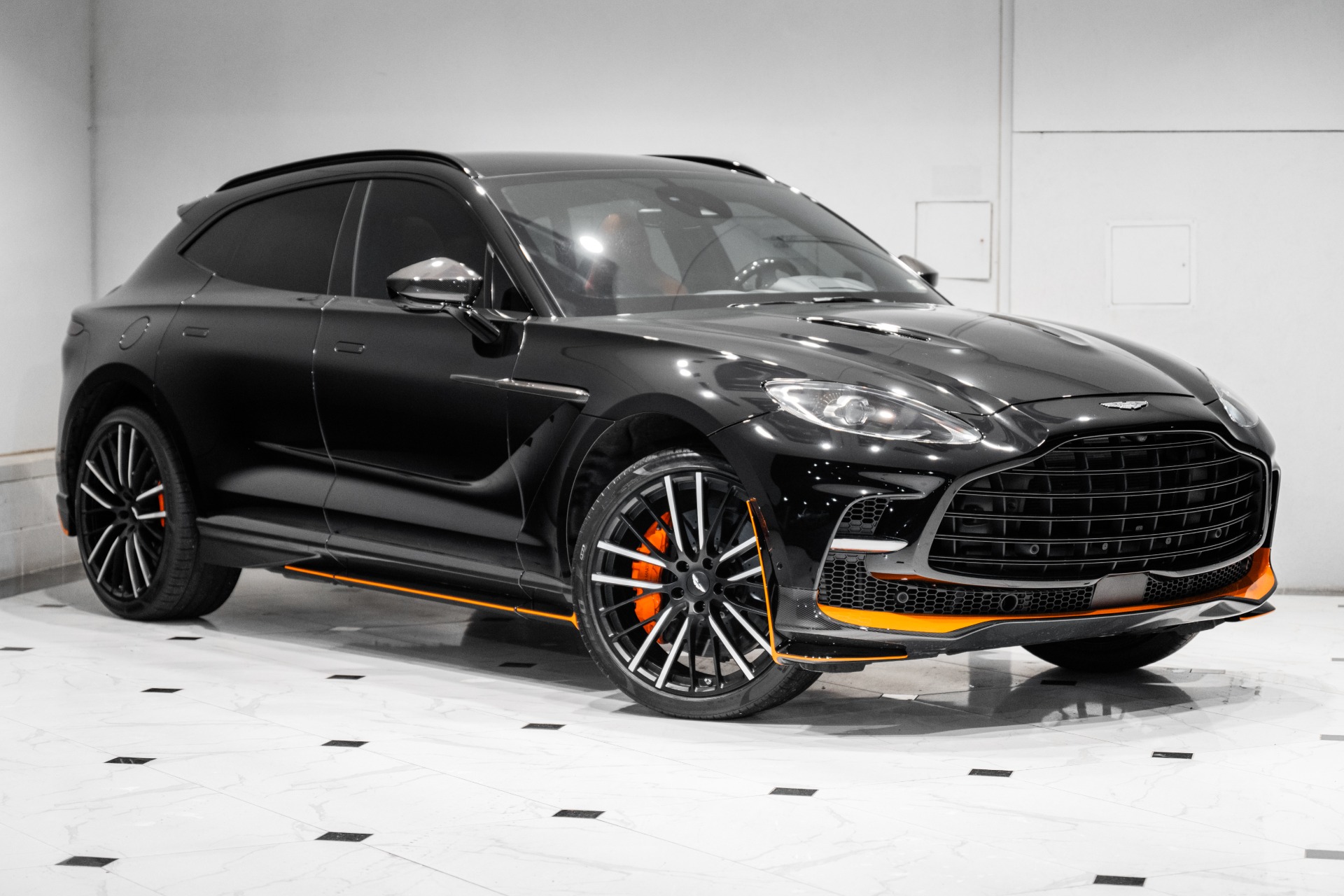 Used-2023-Aston-Martin-DBX-707