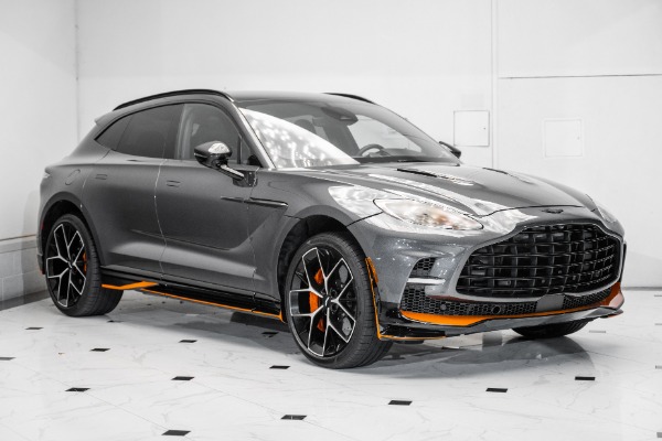 Aston Martin DBX セーフティカー 2021 Aston Martin DBX, Vantage Become Official Safety Cars of