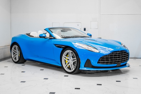 2025 Aston Martin DB12