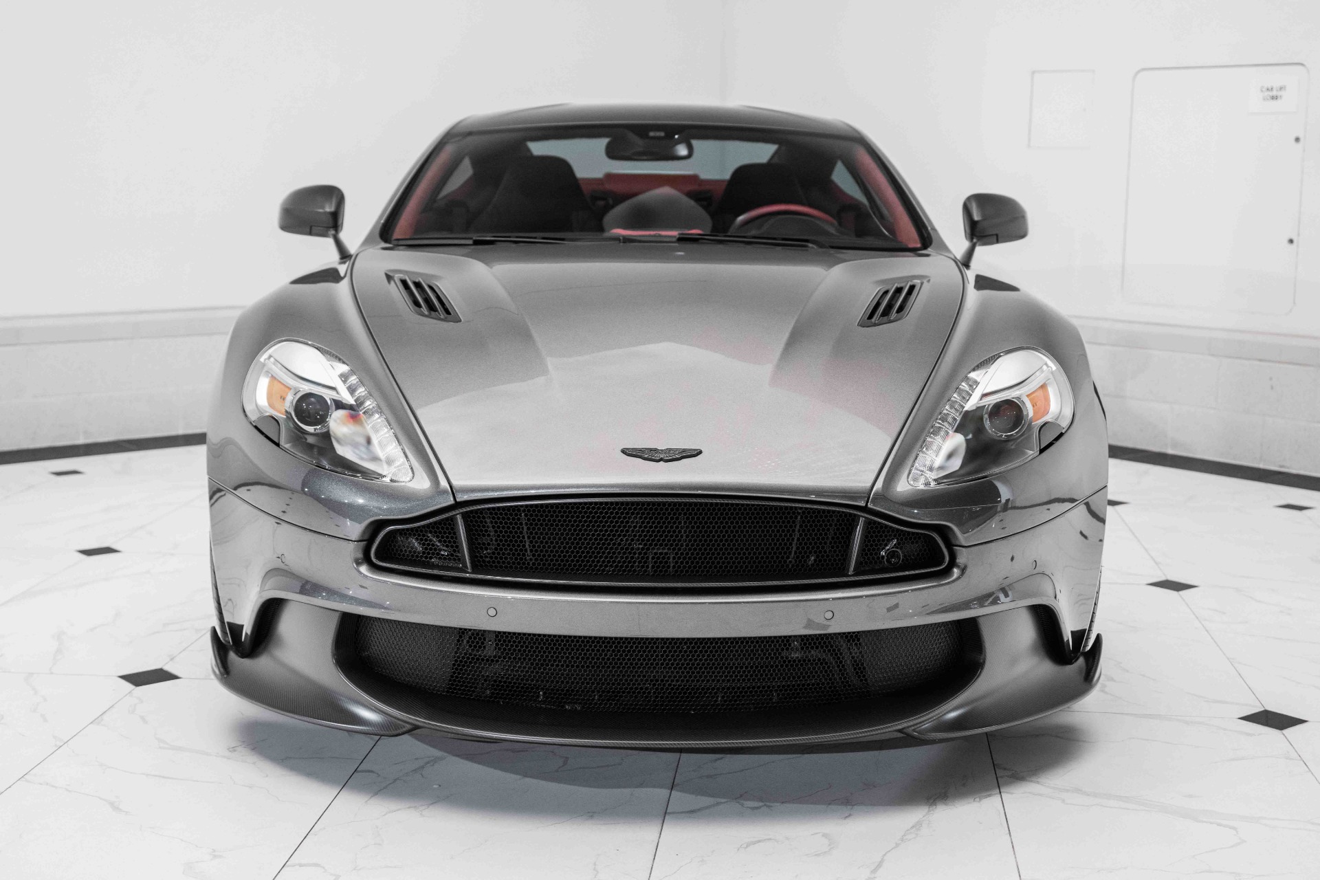 PIRANHA MODELS ASTON Martin Vanquish Zagato Roadster 2004 limited edition016/250 EUR 99,99 - FR