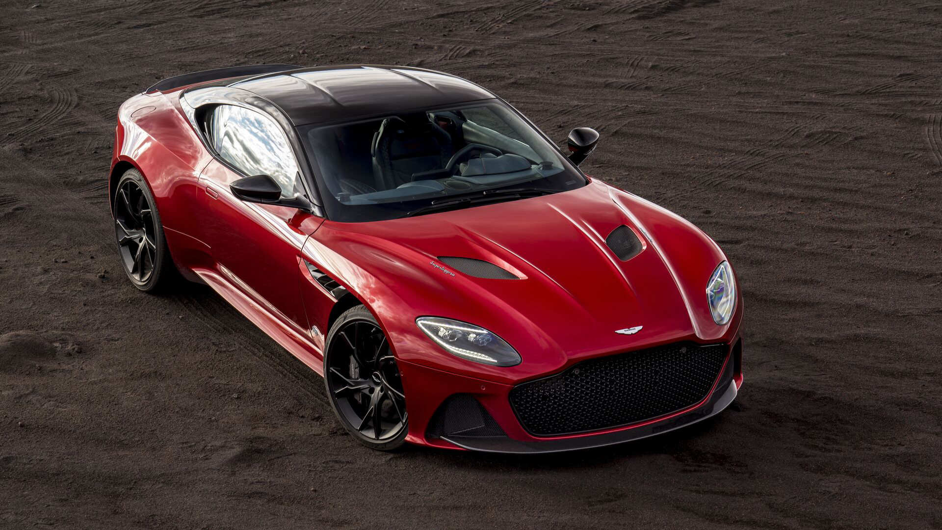 Aston Martin DBS Carbon Edition ギャラリー - Web Magazine